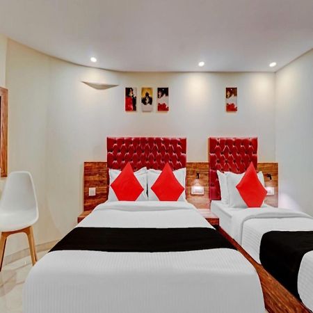 Hotel Elegant - Mohammed Ali Road Bombaim Exterior foto