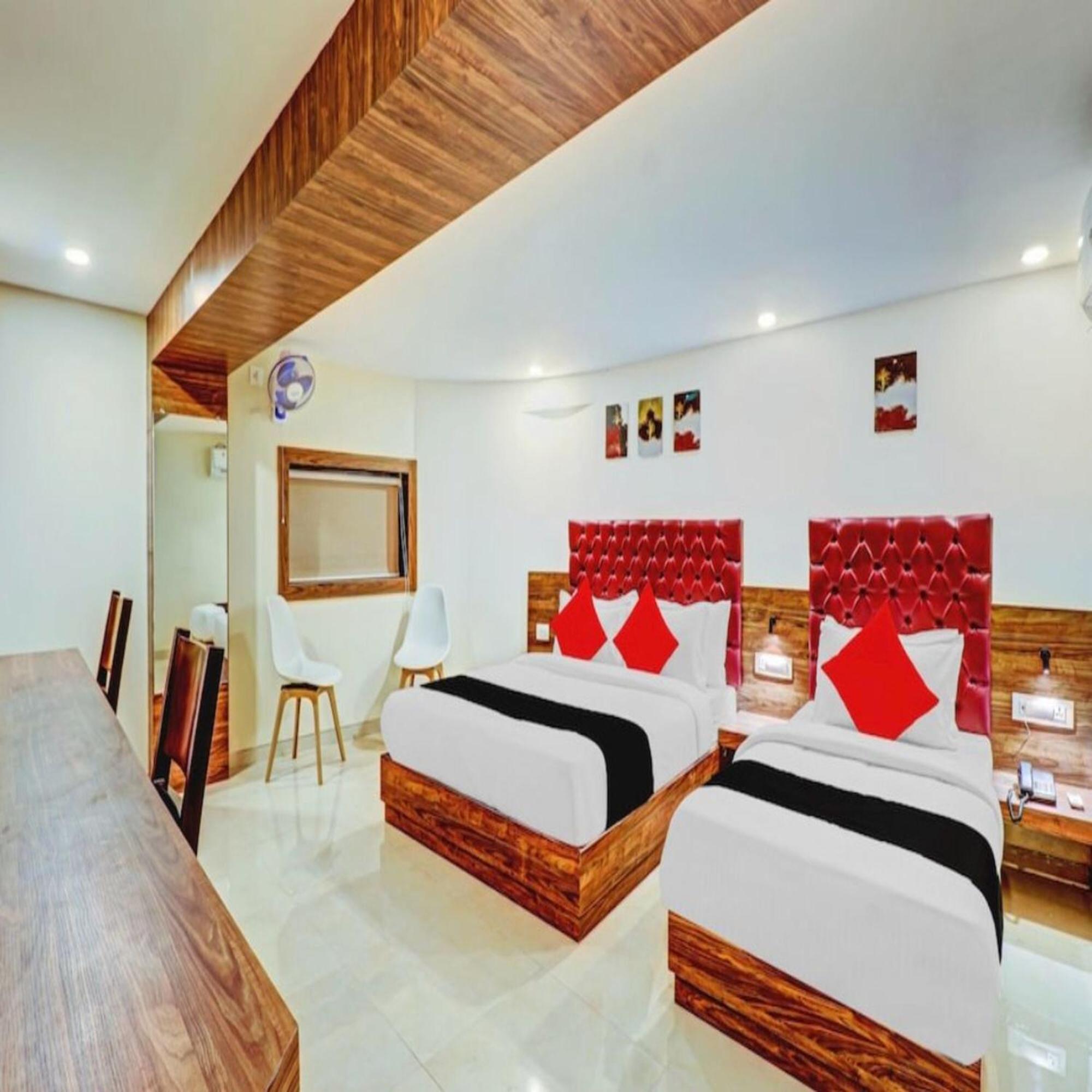 Hotel Elegant - Mohammed Ali Road Bombaim Exterior foto
