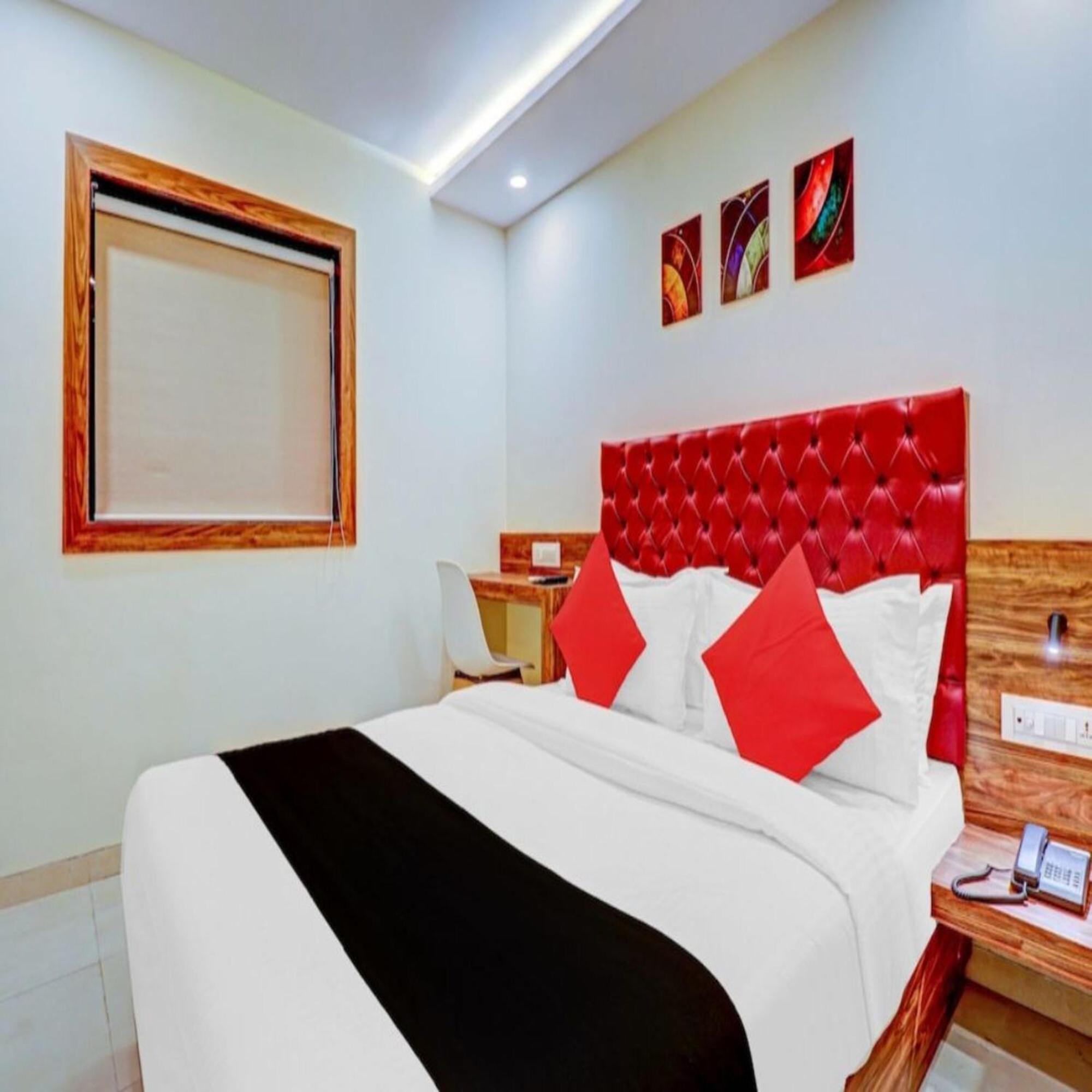 Hotel Elegant - Mohammed Ali Road Bombaim Exterior foto