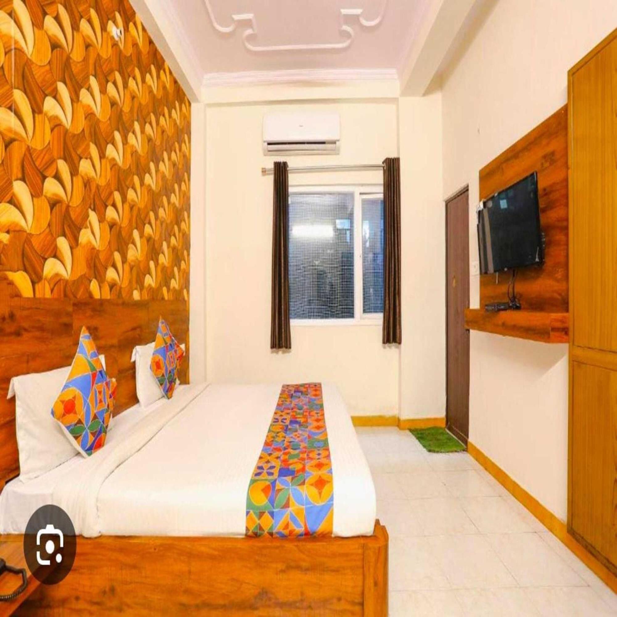 Hotel Elegant - Mohammed Ali Road Bombaim Exterior foto