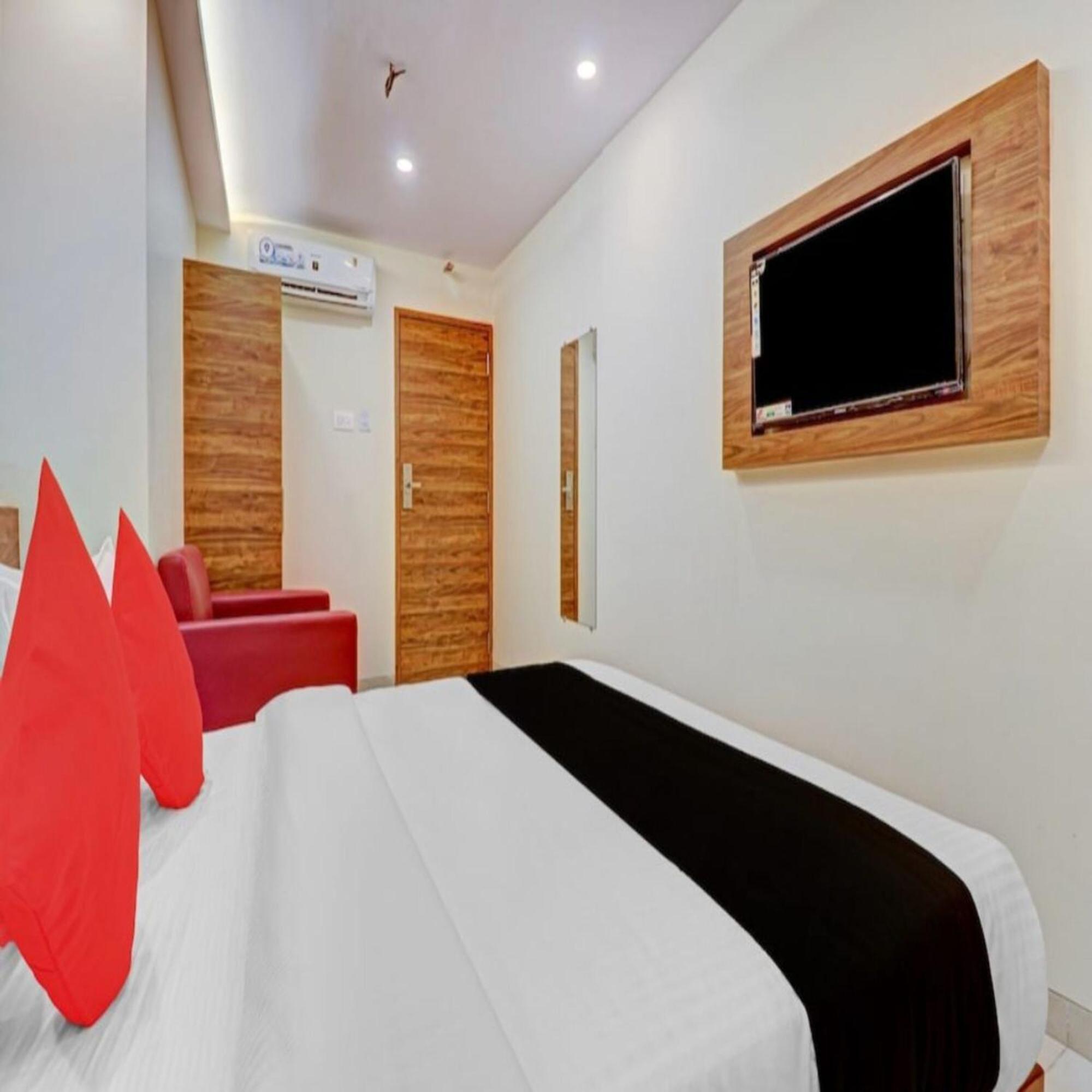 Hotel Elegant - Mohammed Ali Road Bombaim Exterior foto