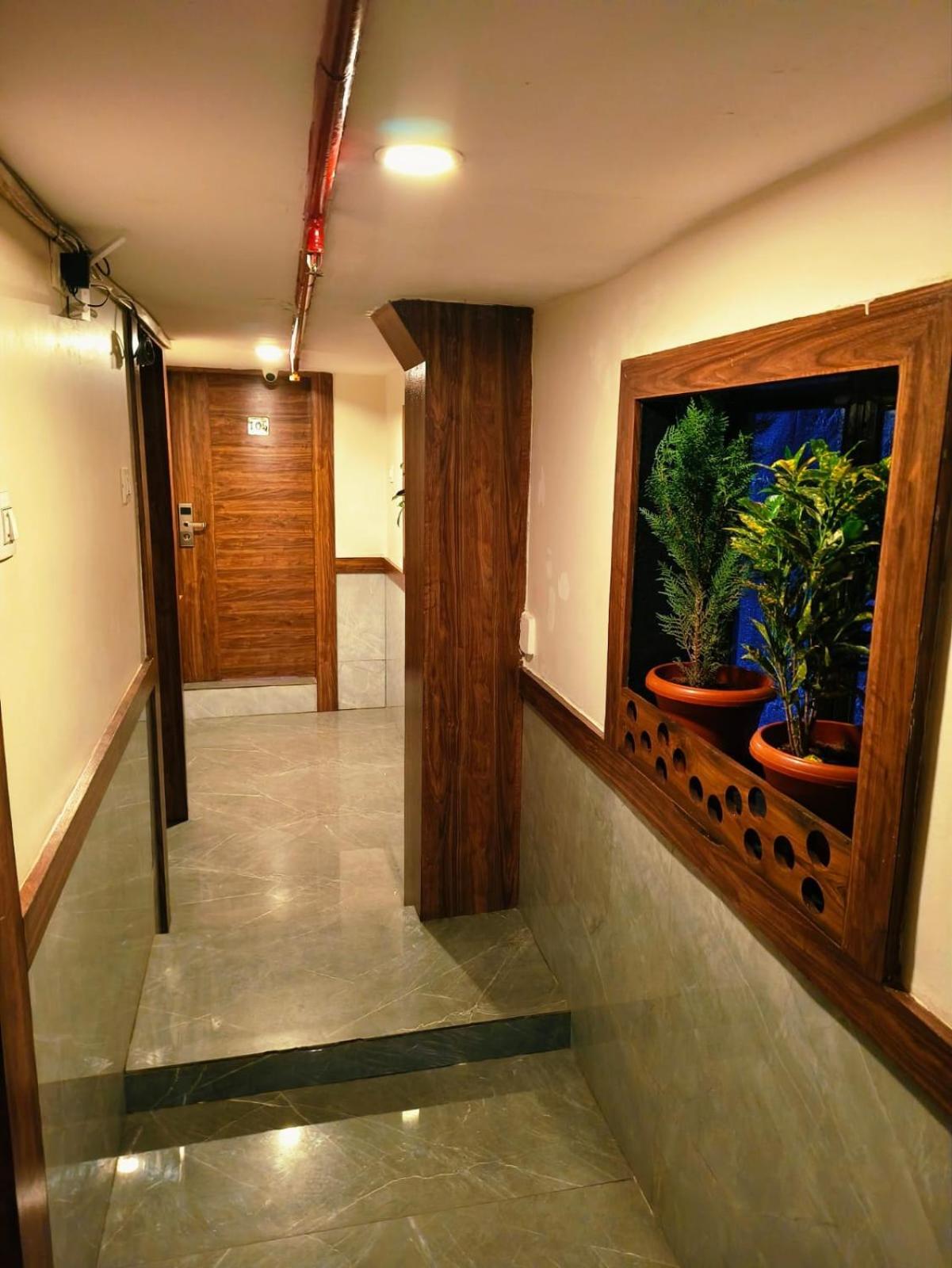 Hotel Elegant - Mohammed Ali Road Bombaim Exterior foto