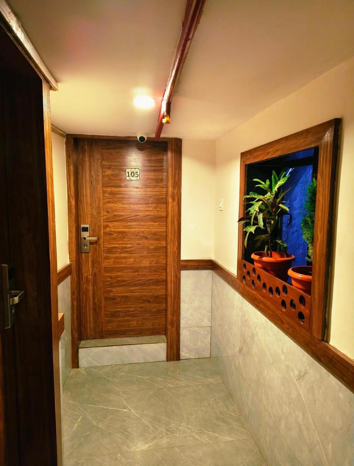 Hotel Elegant - Mohammed Ali Road Bombaim Exterior foto